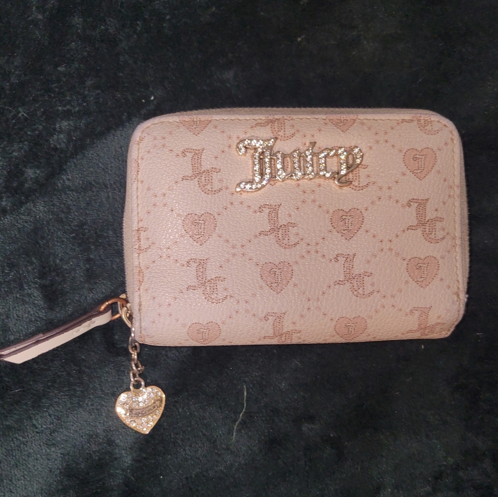 Juicy Couture Cream /Tan Wallet with Heart Charm